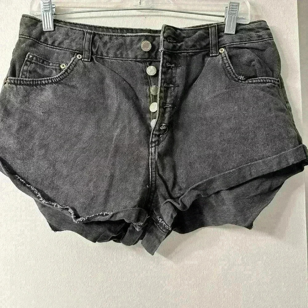 TOP SHOP black denim shorts